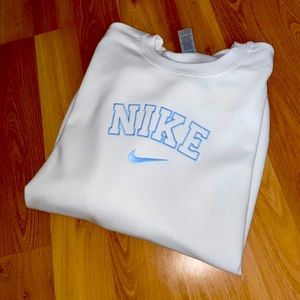 Inspired embroidered crewneck